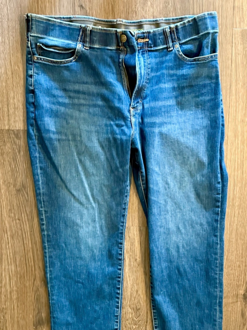 Lee Men's Extreme Motion Relaxed Straight Jean - Blue - 40 x 30